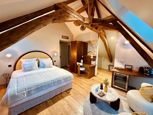 FÓLKLORE Boutique Hôtel - Maison de Suites -1 estrellas en Sancerre