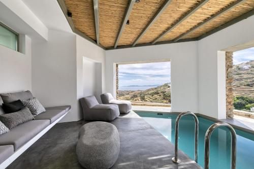 Tinos Dove Suites -1 estrellas en Triandáros