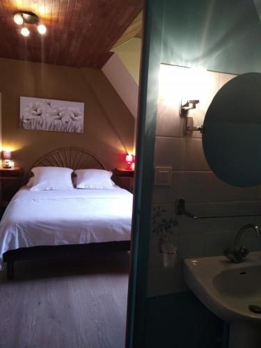 Hôtel du Pont et Restaurant à Groléjac -1 estrellas en Groléjac