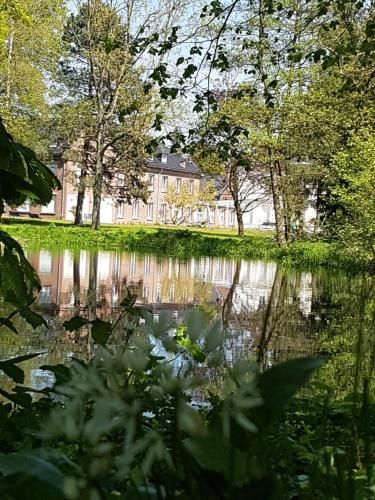 Maison Des Augustines -1 estrellas en Saint-Amand-les-Eaux