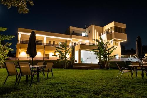 Airscape Hotel Free Shuttle From And To Athen's Airport -1 estrellas en Artemida
