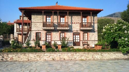 Varnous Hotel 2