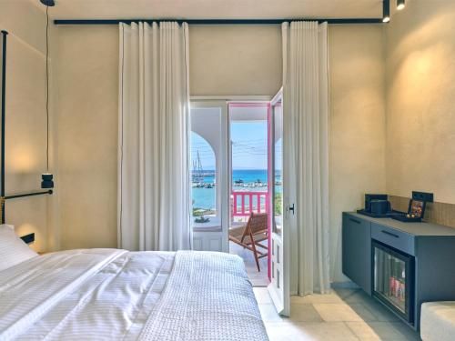 Anchorage Paros Boutique & Private Beach 3