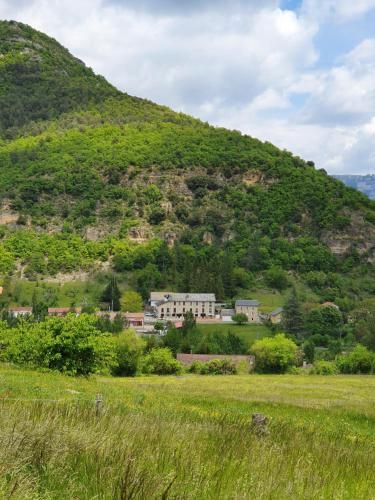 Hotel des Gorges au Viaduc -1 estrellas en Rivière-sur-Tarn
