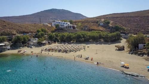 Kohili Kolibithra in Tinos 2 estrellas en Kollimpithra
