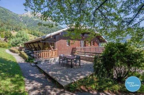 Bergerie Loft Apartment with Panoramic Lake 2