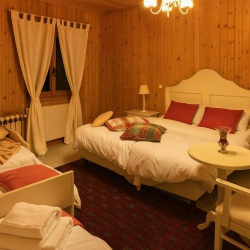 Aithra Boutique Suites 3