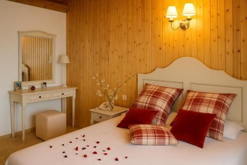 Aithra Boutique Suites 2