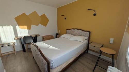 Relais 375 -1 estrellas en Couhé