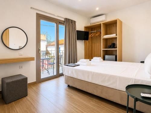 Dolphin hotel 3