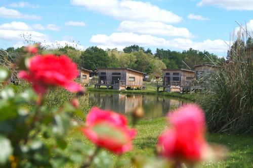 Écolodges du Golf du Sauternais -1 estrellas en Saint-Loubert