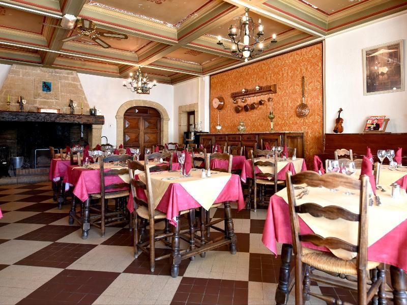 Logis Hotel le Louvre 2