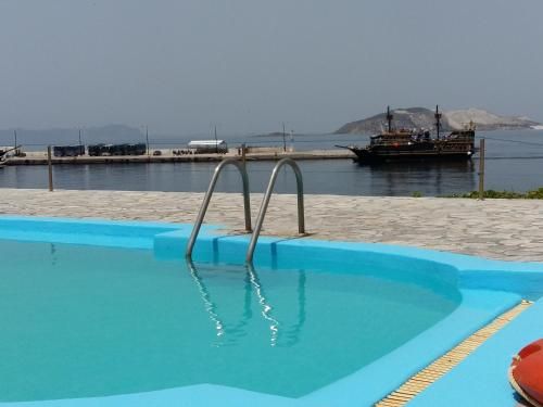 Haritos Hotel - Geothermal Hot Swimming Pool 3
