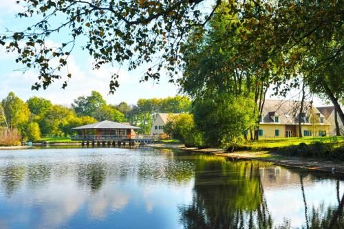 Village vacances Sainte Montaine 3 estrellas en Sainte-Montaine