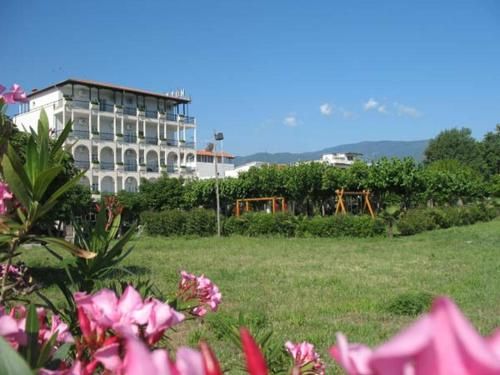 Olympic Beach Hotel 3
