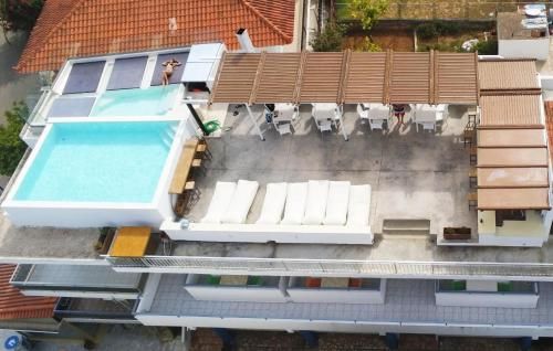 ThalaSEA Apartments 3