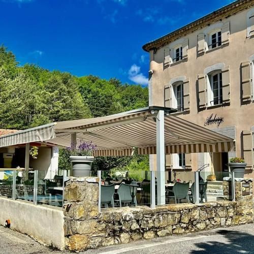 Auberge du Bourguet -1 estrellas en Brenon
