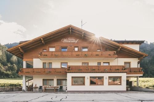 Pension Wiesenhof -1 estrellas en Campo di Trens