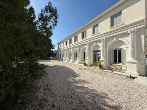 HOTEL LE FLOREAL -1 estrelas em Le Soler