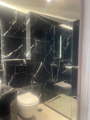 S S Sophie's Suites 3