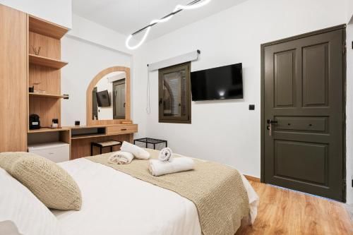 Porto Vathi Suites 3