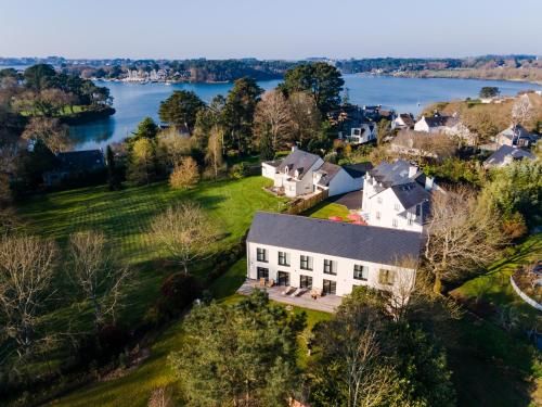 MH Hôtel & Spa Arradon - Golfe du Morbihan -1 estrellas en Arradon
