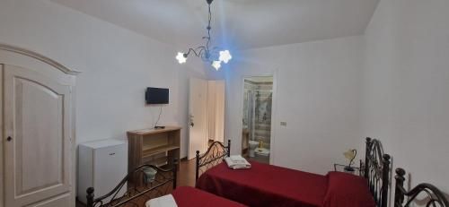 Hotel Mondial 2 2