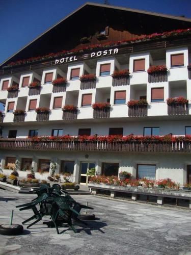 Albergo Posta 2 estrellas en Colle Santa Lucia