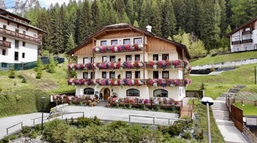 Hotel Mondeval 3 estrelas em Selva di Cadore