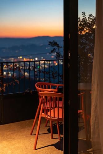 El Cielo - Rooms with Panoramic View & El Carnicero Restaurant -1 estrellas en Cornedo Vicentino