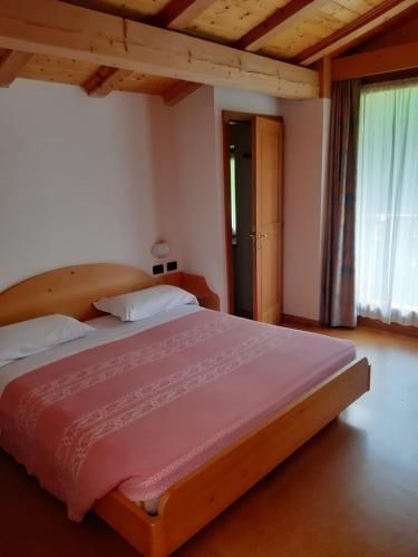 Albergo Scoiattolo 1 estrellas en Tret