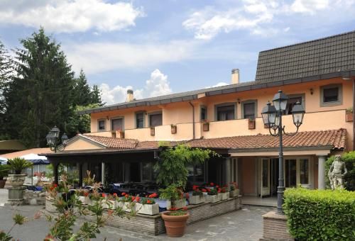 Villa Artemis 3 estrellas en Nemi