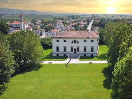 Villa Pisani Bonetti -1 estrellas en Lonigo