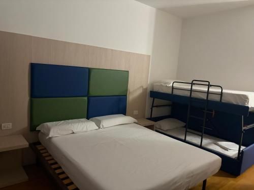 MH Hotel Merica 2