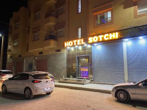 Hotel Sotchi 2 estrellas en Outat Oulad el Hajj