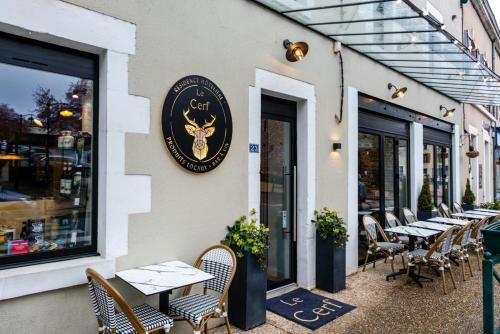 l'Hôtel du Cerf - Vailly sur Sauldre - Grand Sancerrois -1 estrellas en Vailly-sur-Sauldre
