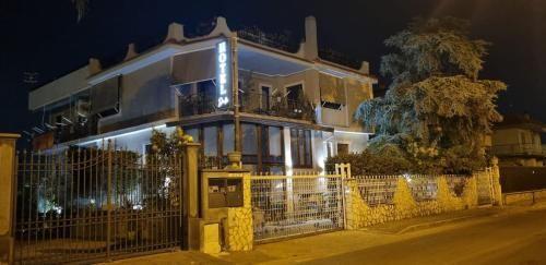 Hotel Dalì -1 estrellas en Scafati