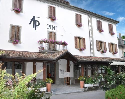 Hotel Pini 3 estrellas en Corniolo
