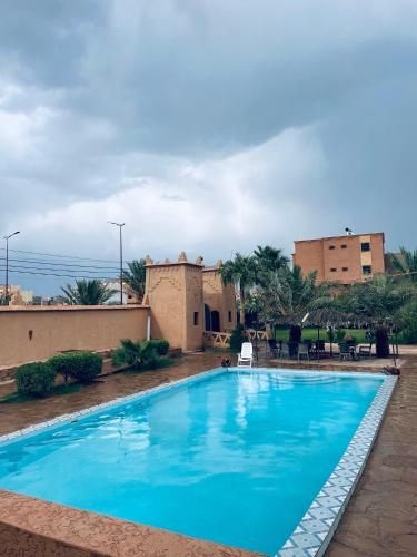 Auberge camping ouadjou -1 estrellas en Nkob
