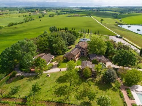 Equo Suites 4 estrellas en Petrignano sul Lago