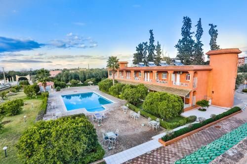Complexe El Bassatine 3 estrellas en Beni Mellal