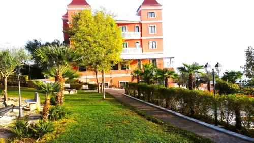 CASA REALE 2