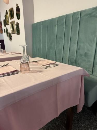 Da Noi Trattoria Hotel 3