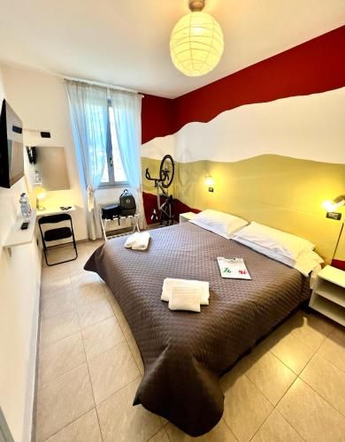 ZAPPI CYCLING HOTEL 3
