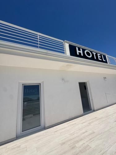 Hotel Doc 2