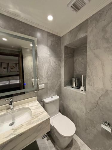 Lake Plaza Luxury Rooms 2