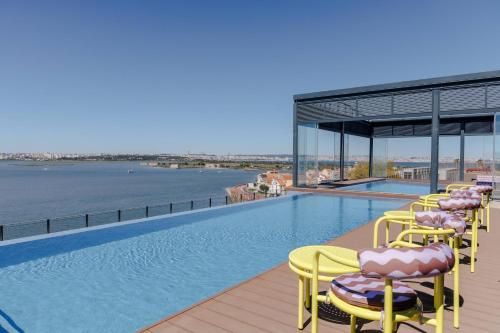 Upon Harbor - Seixal Bay Hotel 4 estrellas en Seixal