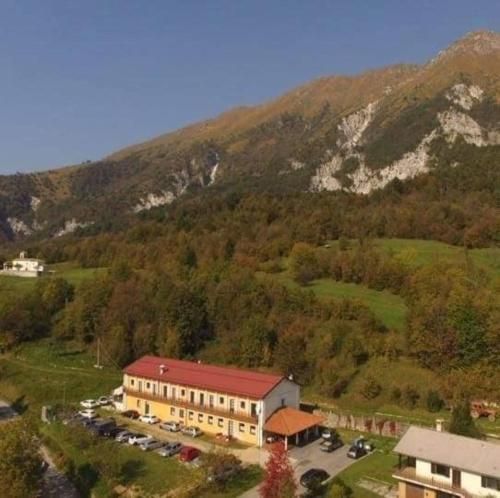Locanda dall'orso -1 estrellas en Monteaperta