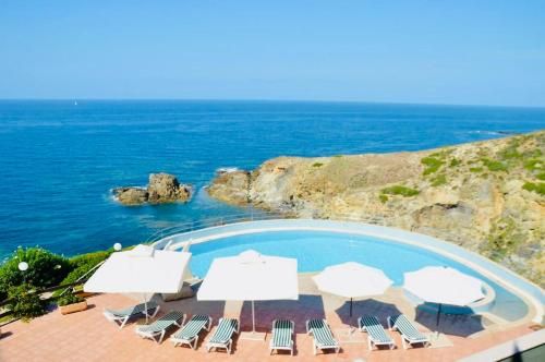 Zeeva Hotel and Resort 3 estrellas en Torre dei Corsari