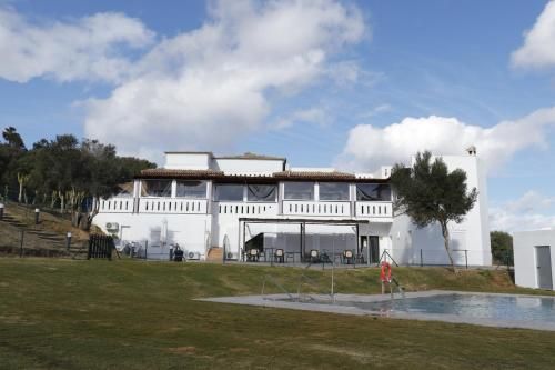 Hostal Restaurante Benalup Golf 2